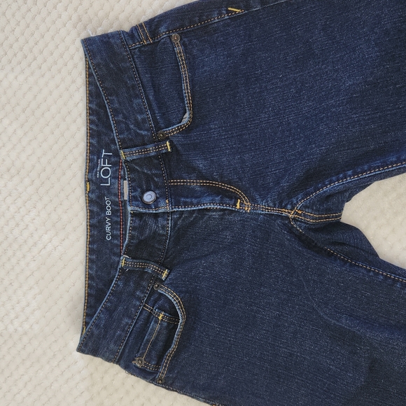 ANN TAYLOR LOFT WOMENS JEANS.      SIZE 4P CURVY BOOT - Picture 3 of 12